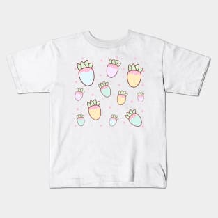 Pastel Strawberries Pattern Kids T-Shirt